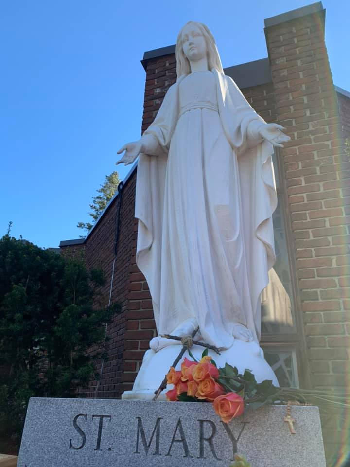 Statue of St. Mary's with open arms